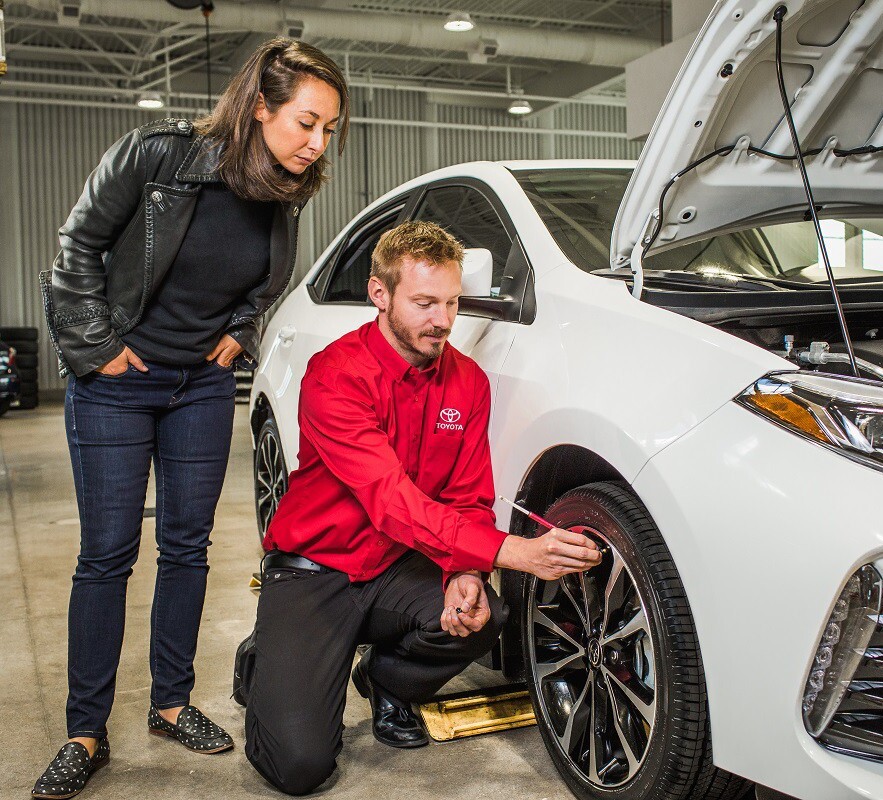Auto Service Centre in Kitchener, ON